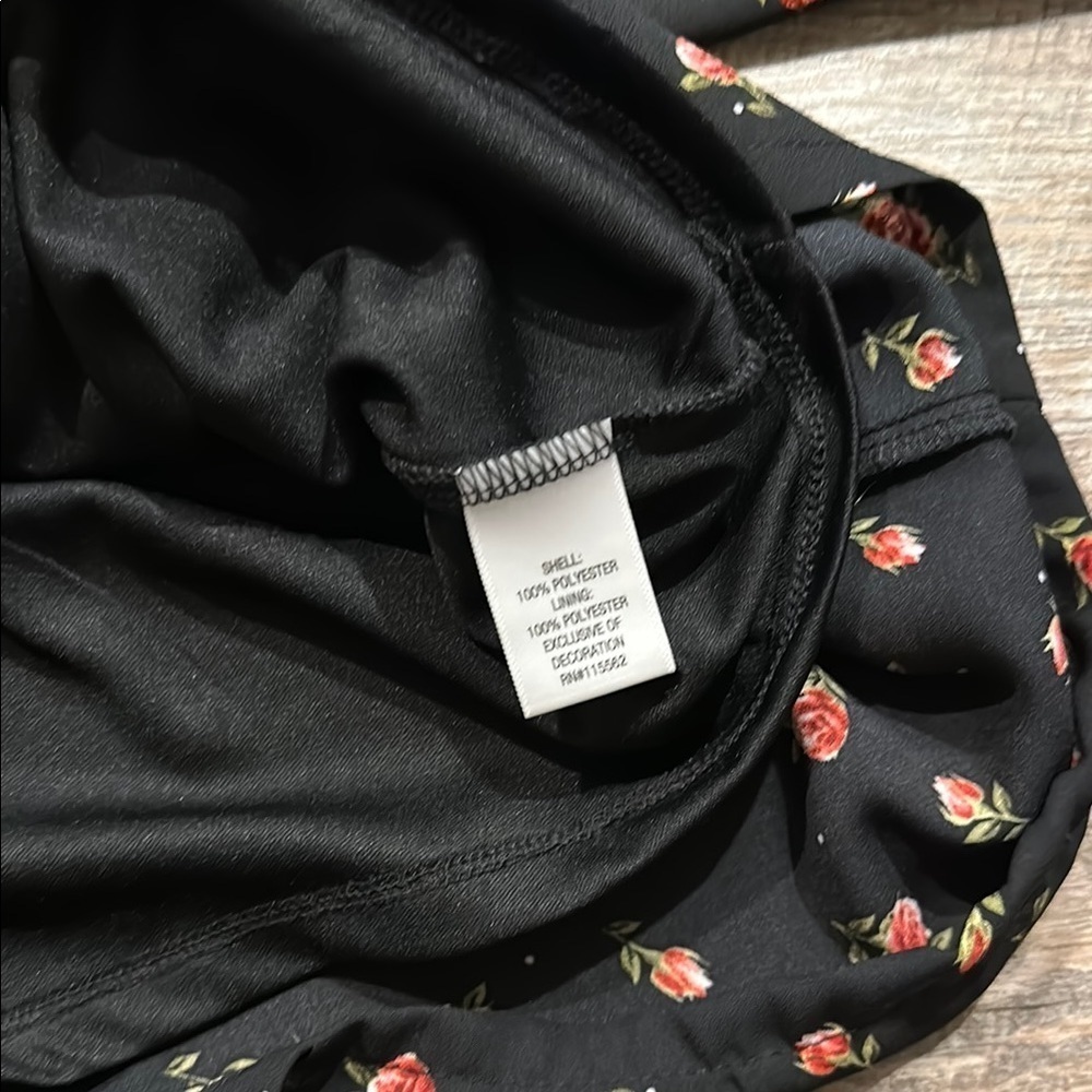 Disney Princess Floral Black rose Long Sleeve shorts Romper with belt Size XL - Picture 15 of 15